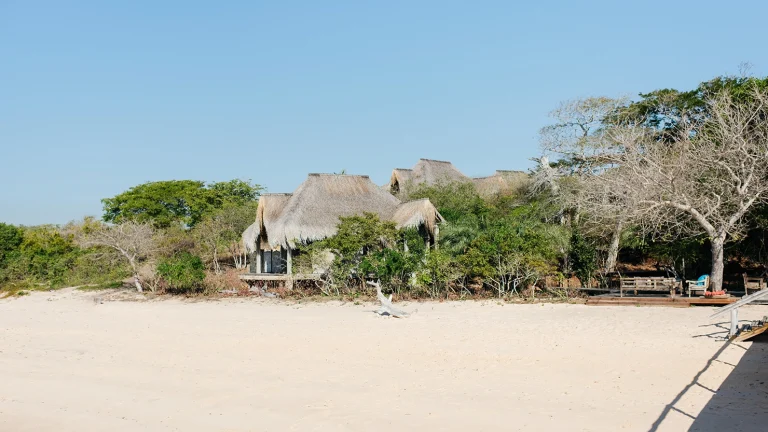 00_hero_listing_mozambique_inhambane province_the sanctuary private reserve_house marape_ph