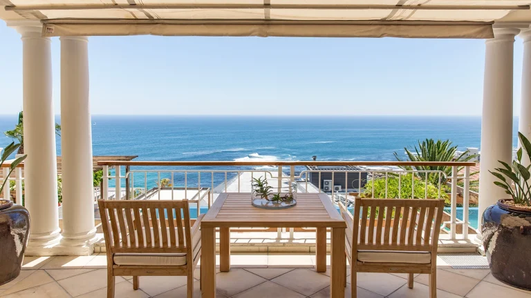 00_hero_listing_south africa_western cape_cape town_bantry bay_compass house_ph