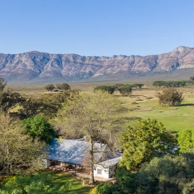 00_hero_listing_south africa_western cape_cape winelands_hermon_heron house_ph