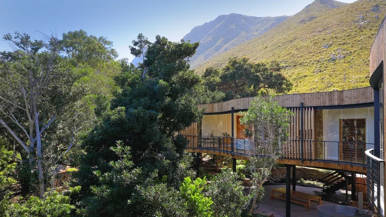 00_hero_listing_south africa_western cape_overberg_betty's bay_kloof house_ph