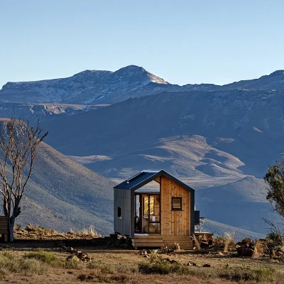 00_hero_thumbnail_south africa_eastern cape_mount camdeboo private game reserve_the pods at mount camdeboo_ph