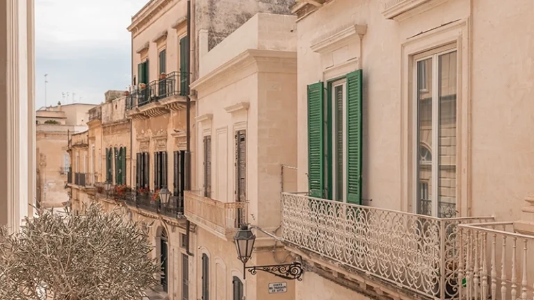 00_thumbnail_italy_puglia_lecce_palazzo lecce_ph