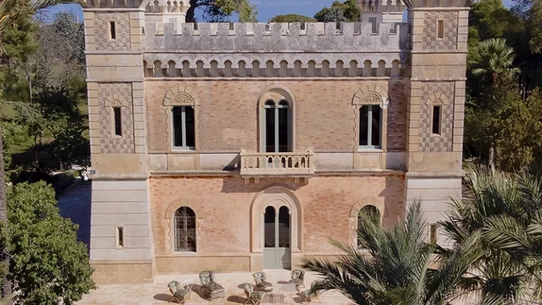 00_thumbnail_italy_puglia_trepuzzi_castle elvira_ph