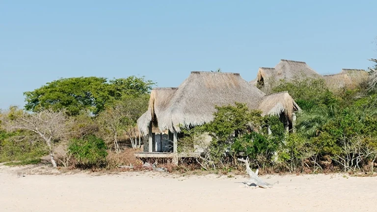 00_thumbnail_mozambique_inhambane province_the sanctuary private reserve_house marape_ph