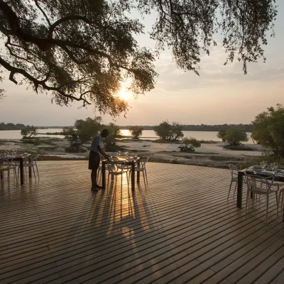 05_listing_zimbabwe_victoria falls_zambezi national park_chundu island_ph