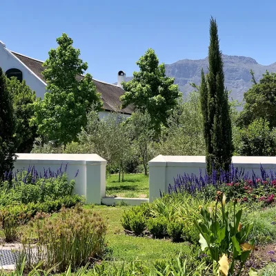 09_listing_south africa_western cape_cape winelands_stellenbosch_manor house de zalze_ph