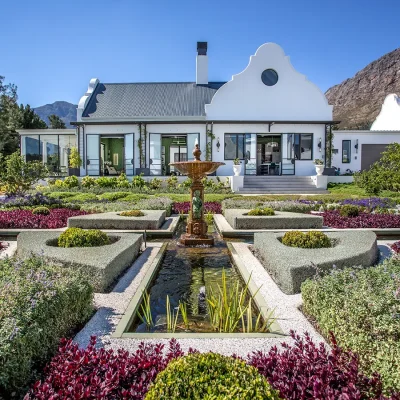 18_listing_south africa_western cape_cape winelands_franschhoek_monument house estate_ph