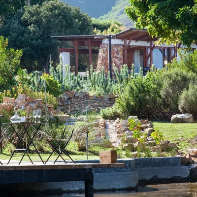 24_listing_south africa_western cape_cape town_noordhoek_kinghorns gardens_ph