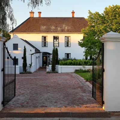 27_listing_south africa_western cape_cape winelands_stellenbosch_manor house de zalze_ph