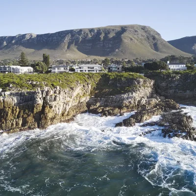 31_listing_south africa_western cape_overberg_hermanus_sophie's rock_ph